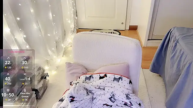 charlotte520 online show from December 15, 2025, 5:13 am