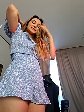 Chloe Ravens online show from March 10, 2026, 4:27 am