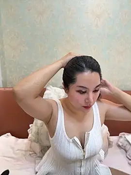 Candice888 online show from June 8, 2026, 12:49 pm