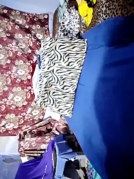 Hnonasix89 online show from April 8, 2026, 9:49 pm