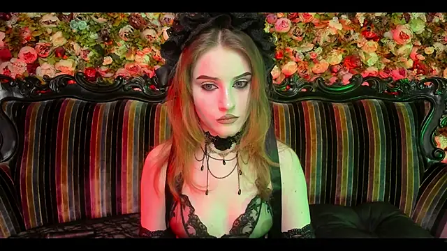 Snapshot of EllieMori chatting on February 6, 2026, 8:38 pm EllieMori online show from February 6, 2026, 8:38 pm