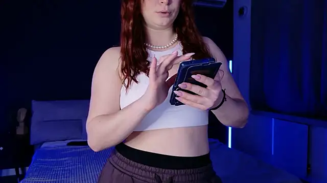 Snapshot of Meri_Cutte chatting on February 10, 2026, 4:17 pm Meri Cutte online show from February 10, 2026, 4:17 pm