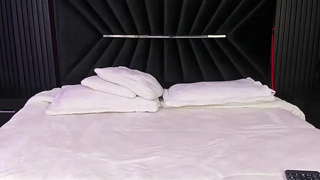 Snapshot of Bigsexxyass chatting on September 18, 2025, 7:11 am Bigsexxyass online show from September 18, 2025, 7:11 am