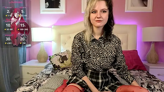 Snapshot of girl_next_doorr chatting on November 29, 2025, 1:11 pm girl next doorr online show from November 29, 2025, 1:11 pm