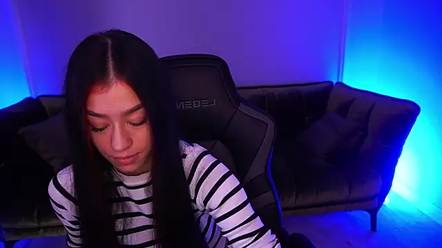 FataleNellie online show from November 11, 2025, 10:37 pm