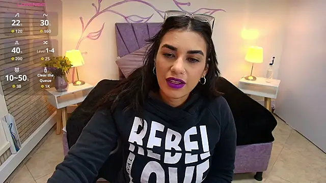 Lia Blake  online show from September 18, 2025, 12:41 pm