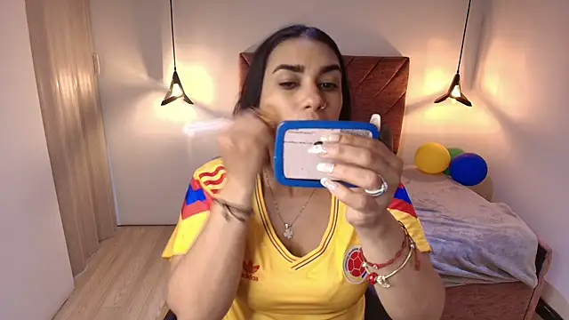 Lia Blake  online show from July 7, 2026, 7:39 pm