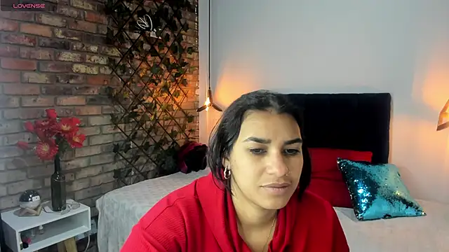 Lia Blake  online show from February 16, 2026, 12:04 pm