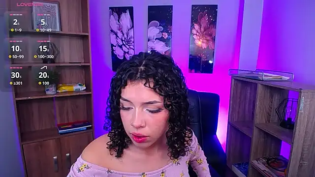 Snapshot of roseefancy chatting on September 12, 2025, 11:32 am roseefancy online show from September 12, 2025, 11:32 am