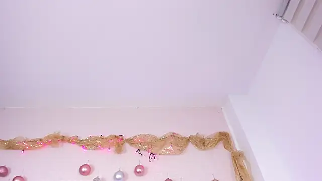 missweetpeach online show from December 16, 2025, 12:37 am