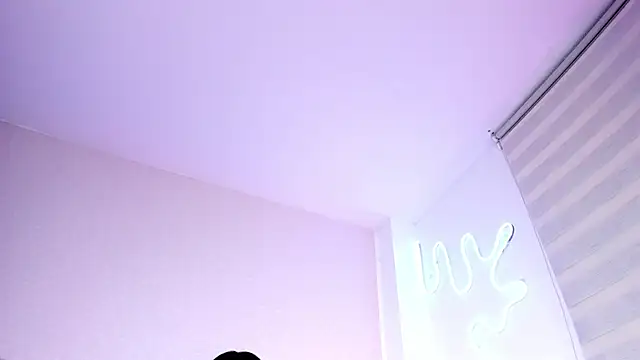 Snapshot of missweetpeach chatting on October 3, 2025, 12:47 am missweetpeach online show from October 3, 2025, 12:47 am