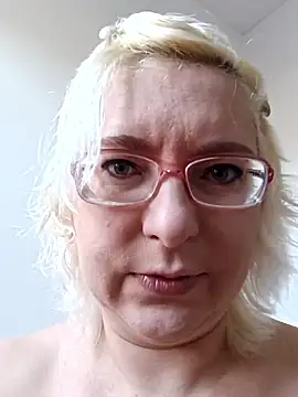 Snapshot of VikaKing chatting on January 17, 2026, 10:08 am VikaKing online show from January 17, 2026, 10:08 am