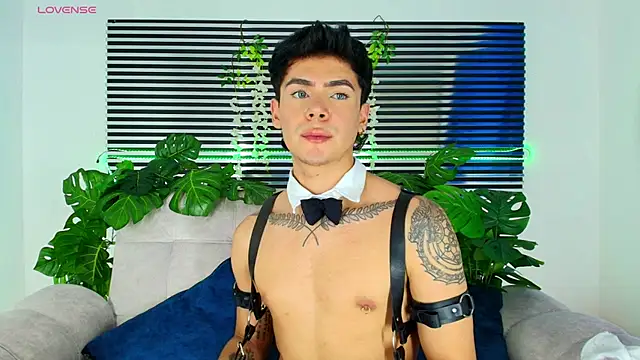 CamiiGuzmanX online show from March 3, 2026, 9:22 pm