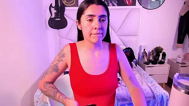 Carla Bonnet online show from February 23, 2026, 8:42 pm