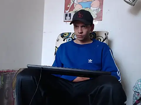 Snapshot of Thomasjons_ chatting on September 9, 2025, 2:59 pm Thomasjons online show from September 9, 2025, 2:59 pm