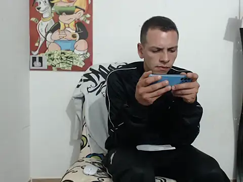 Snapshot of Thomasjons_ chatting on September 26, 2025, 1:45 am Thomasjons online show from September 26, 2025, 1:45 am
