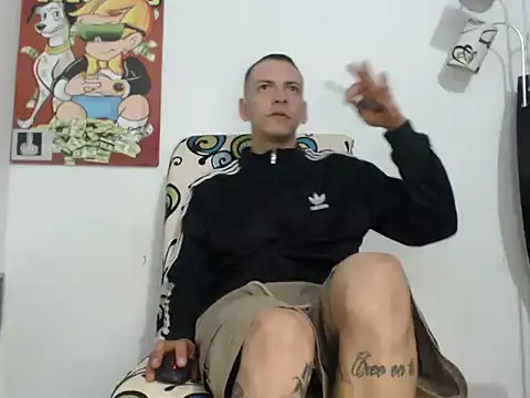 Snapshot of Thomasjons_ chatting on September 18, 2025, 1:41 am Thomasjons online show from September 18, 2025, 1:41 am