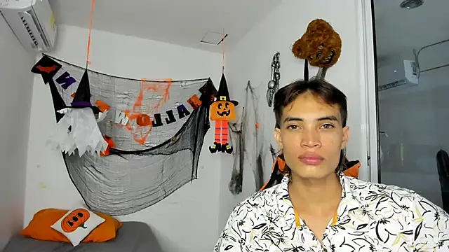 Snapshot of kenshi_roa chatting on November 1, 2025, 8:30 am kenshi roa online show from November 1, 2025, 8:30 am