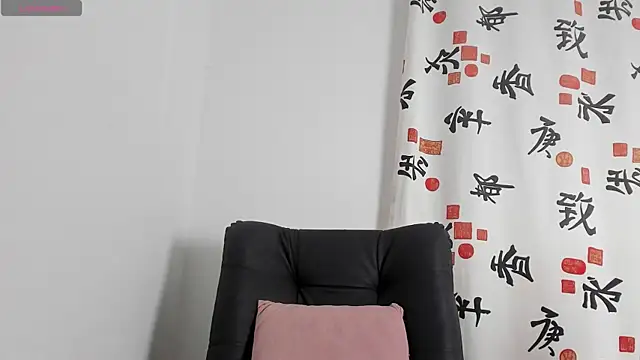 Snapshot of axel_davis_ chatting on January 18, 2026, 2:37 am axel davis online show from January 18, 2026, 2:37 am