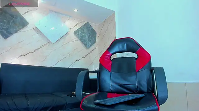 Snapshot of Rick_big chatting on April 11, 2026, 7:45 am Rick big online show from April 11, 2026, 7:45 am