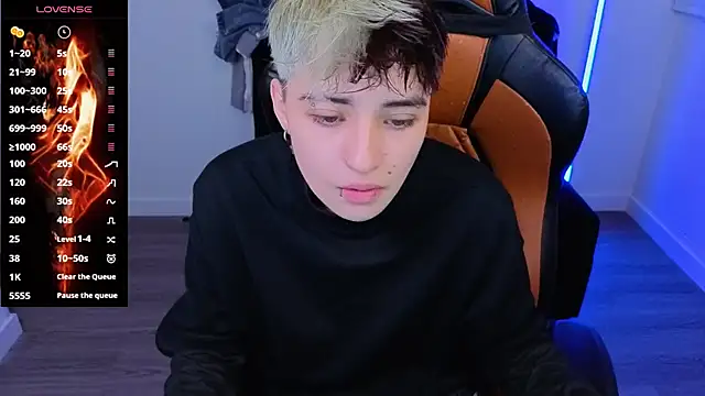 imlaiaaa online show from October 30, 2025, 4:00 am