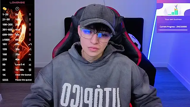 imlaiaaa online show from November 10, 2025, 1:43 am