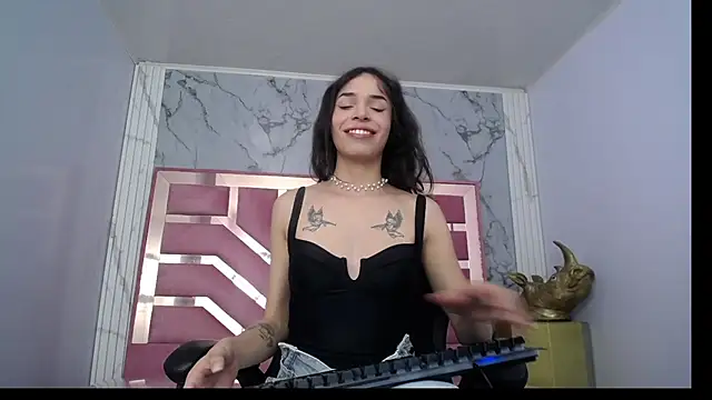 Mia swift ch online show from November 25, 2025, 3:18 am