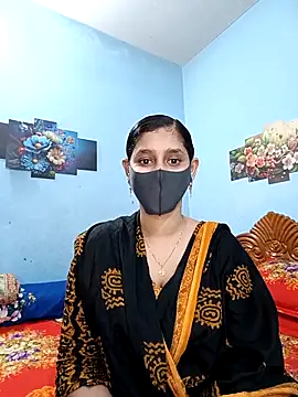 Cute Faria online show from May 8, 2026, 1:26 pm