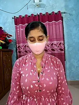 Cute Faria online show from November 12, 2025, 4:22 pm