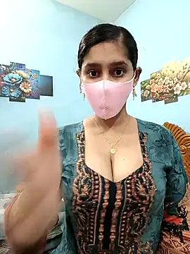 Cute Faria online show from December 4, 2025, 4:39 pm