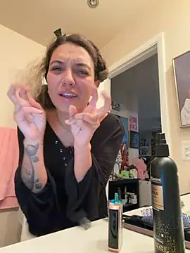 Snapshot of Chicagobabe chatting on November 21, 2025, 7:29 am Chicagobabe online show from November 21, 2025, 7:29 am