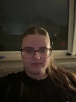 Snapshot of CurvyPaar2 chatting on February 10, 2026, 8:30 pm CurvyPaar2 online show from February 10, 2026, 8:30 pm