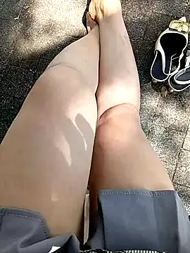 Jessical--Li online show from October 5, 2025, 4:58 am