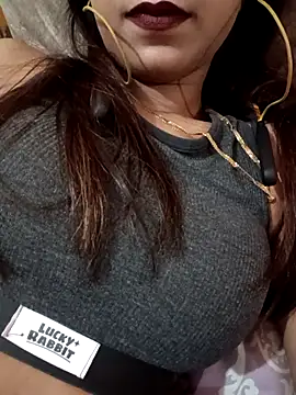 payalsharma95 online show from September 25, 2025, 5:19 pm