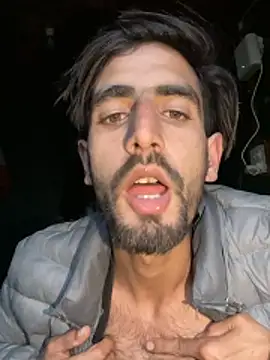 lyath3245 online show from April 19, 2026, 1:12 pm