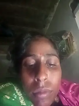 Snapshot of Hot_bhabi01 chatting on September 22, 2025, 11:33 pm Hot bhabi01 online show from September 22, 2025, 11:33 pm