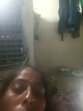 Snapshot of Hot_bhabi01 chatting on October 8, 2025, 8:09 pm Hot bhabi01 online show from October 8, 2025, 8:09 pm