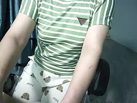 Snapshot of _Sara_768 chatting on April 14, 2026, 9:20 pm Sara 768 online show from April 14, 2026, 9:20 pm