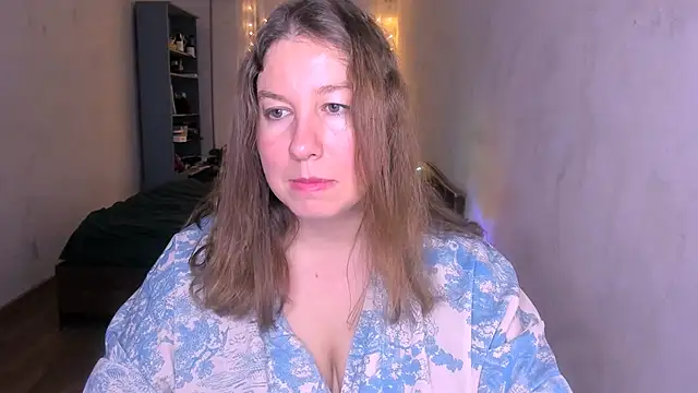 NancySanders online show from December 21, 2025, 5:42 am