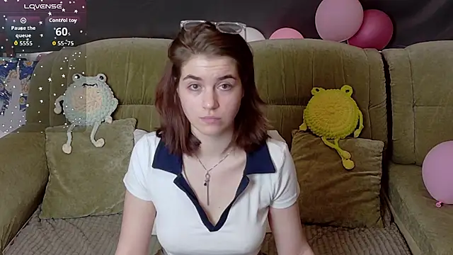 Snapshot of ElzaBlis chatting on March 4, 2026, 1:08 pm ElzaBlis online show from March 4, 2026, 1:08 pm