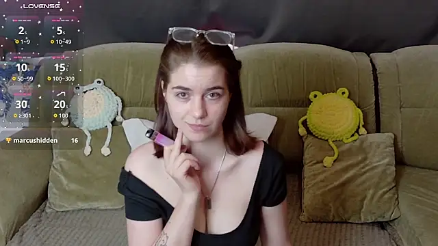 Snapshot of ElzaBlis chatting on March 18, 2026, 1:24 pm ElzaBlis online show from March 18, 2026, 1:24 pm