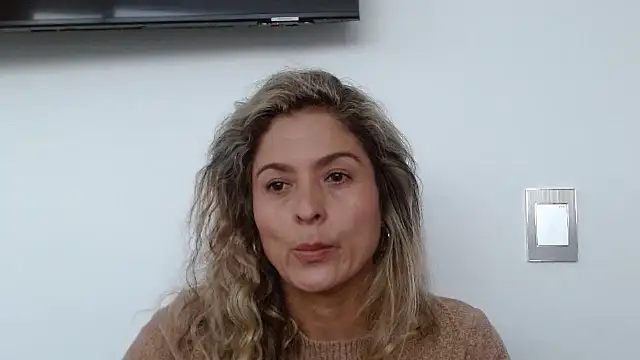 linda-mature43 online show from October 11, 2025, 9:27 pm