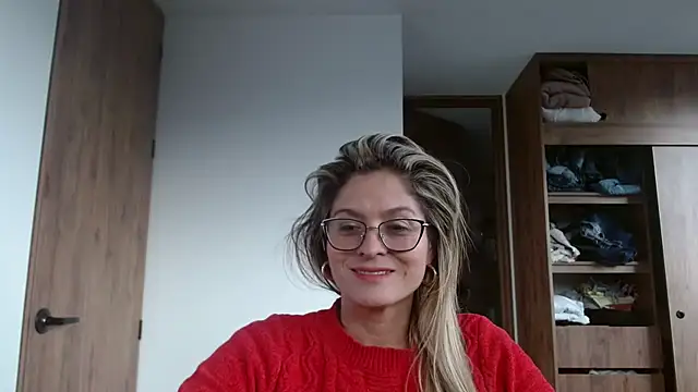 linda-mature43 online show from October 28, 2025, 10:09 pm