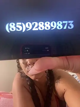 Snapshot of jhennyfer chatting on February 10, 2026, 4:44 am jhennyfer online show from February 10, 2026, 4:44 am