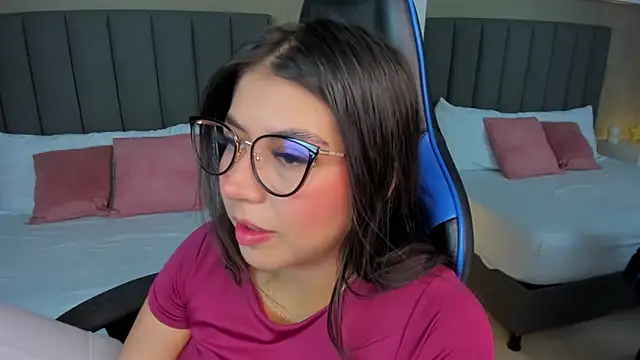 anagil  online show from May 19, 2026, 2:24 pm