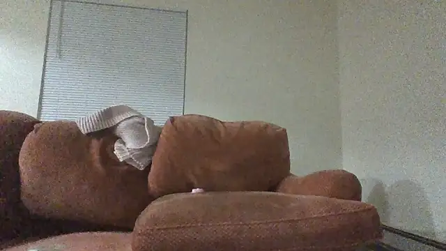 Snapshot of TharealBunn chatting on April 8, 2026, 10:50 am TharealBunn online show from April 8, 2026, 10:50 am