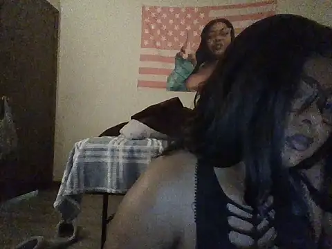 Snapshot of TharealBunn chatting on March 26, 2026, 10:13 am TharealBunn online show from March 26, 2026, 10:13 am