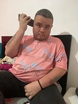 Chimbo-1996 online show from September 17, 2025, 6:32 pm