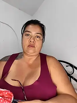 NARNYALABELLA online show from January 13, 2026, 9:13 am