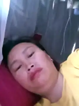 Snapshot of maple694 chatting on October 24, 2025, 2:10 am maple694 online show from October 24, 2025, 2:10 am